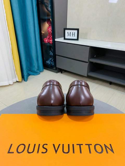Picture of Louis Vuitton Shoes _SKU2241206SZ38-4413787